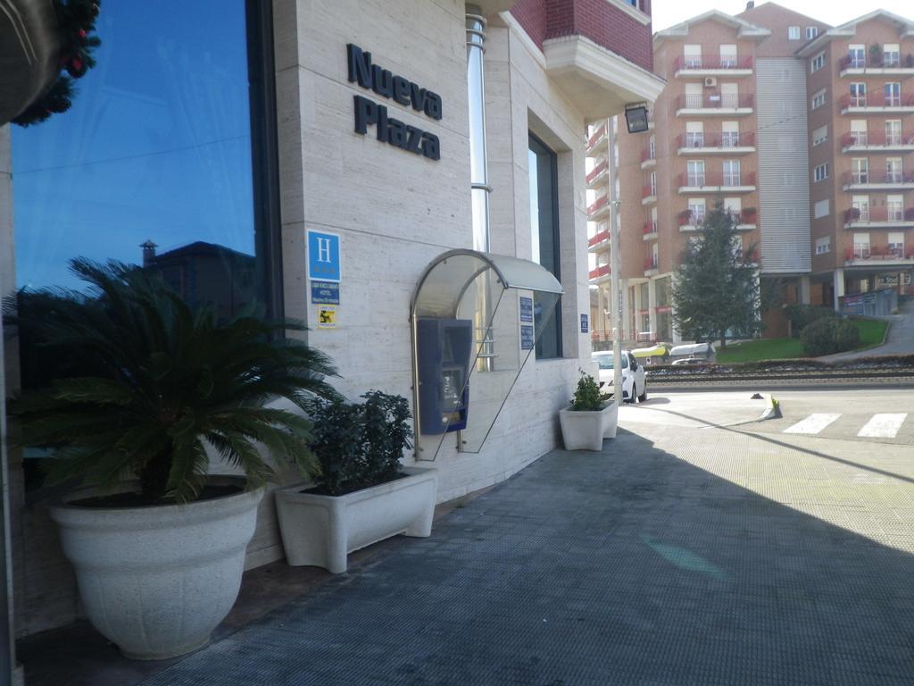 Hotel Nueva Plaza Maliano Bagian luar foto